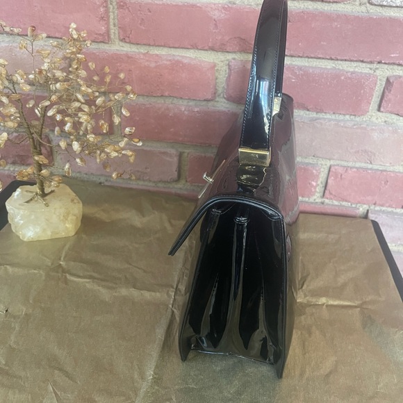 🔥🔥 KORET Women's Handbag Pre-owned Black Patent Leather. - Picture 5 of 8